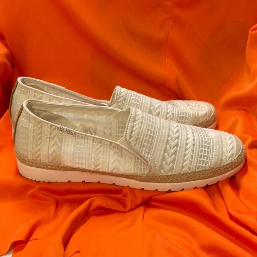 Bobs by Skechers 11 White Lace Mesh Sneakers - NWOT